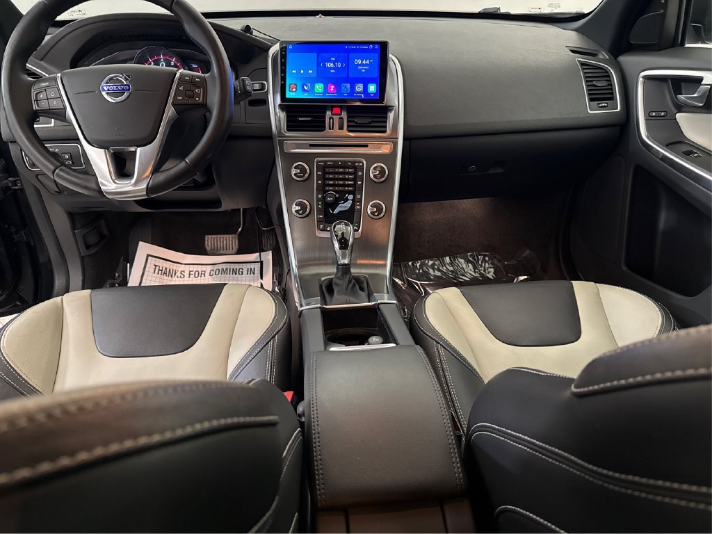 Used 2016 Volvo XC60 T6 w/ Climate Package AWD/4WD image 21