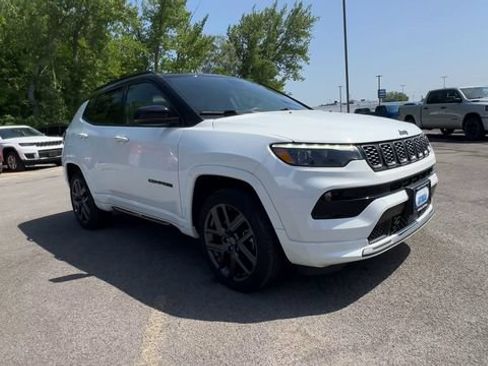 Used 2024 Jeep Compass Limited w/ High Altitude Package AWD/4WD image 2