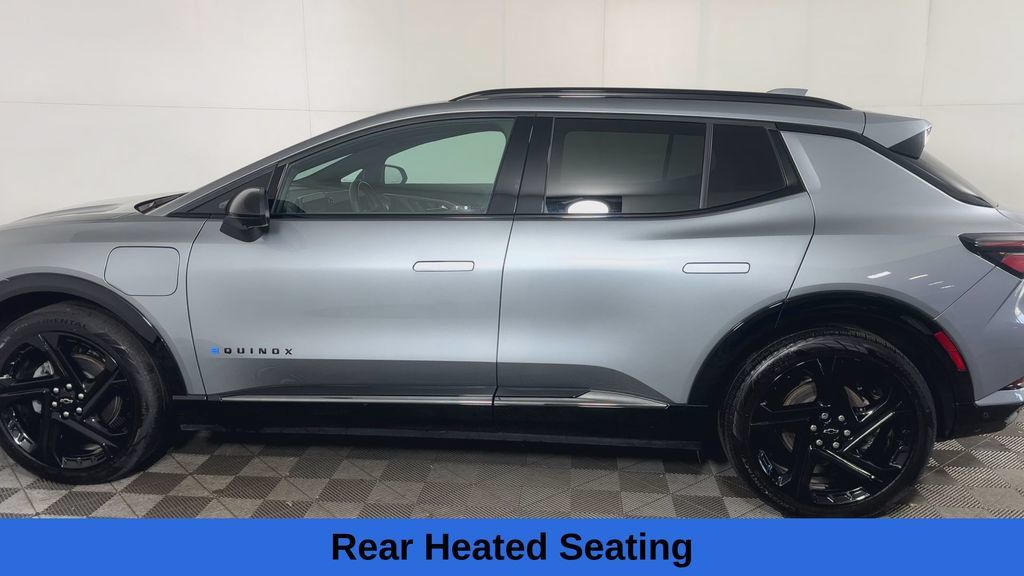 Used 2024 Chevrolet Equinox EV RS FWD image 7