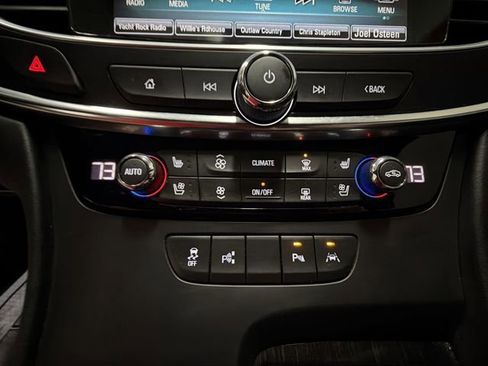 Used 2018 Buick LaCrosse Avenir w/ Driver Confidence Package #2 FWD image 19