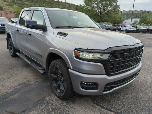Used 2025 RAM 1500 Big Horn AWD/4WD image 2