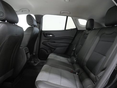 Used 2025 Chevrolet Trax LT FWD image 22