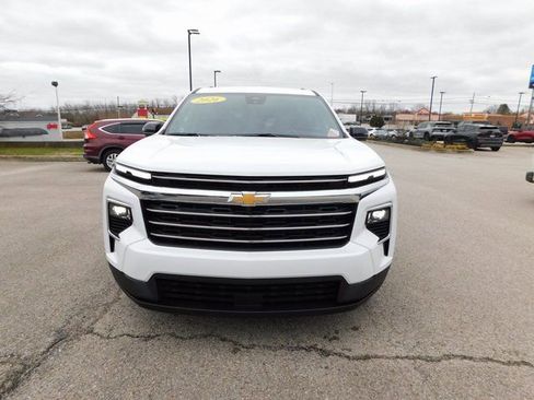 New 2026 Chevrolet Traverse LT w/ Driver Confidence Package FWD image 8