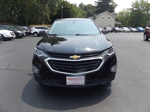 Used 2019 Chevrolet Equinox LS FWD image 2