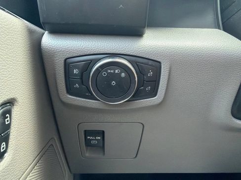 Used 2018 Ford F150 XL w/ Equipment Group 101A Mid AWD/4WD image 41