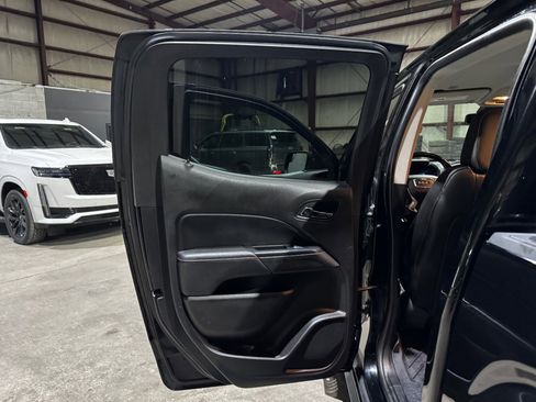 Used 2018 GMC Canyon All Terrain w/ All Terrain X Package AWD/4WD image 15