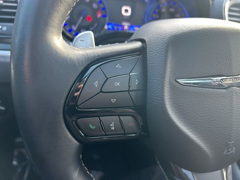 Used 2022 Chrysler 300 S image 17