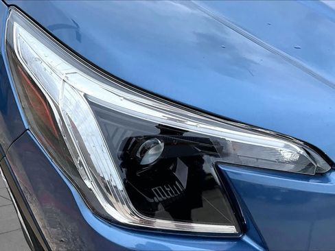 Used 2023 Subaru Forester AWD/4WD image 27