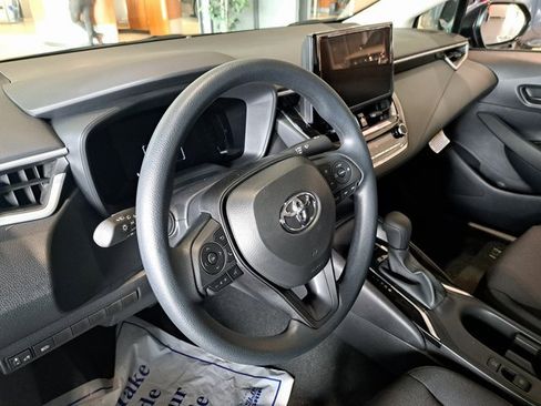 Used 2026 Toyota Corolla LE image 13