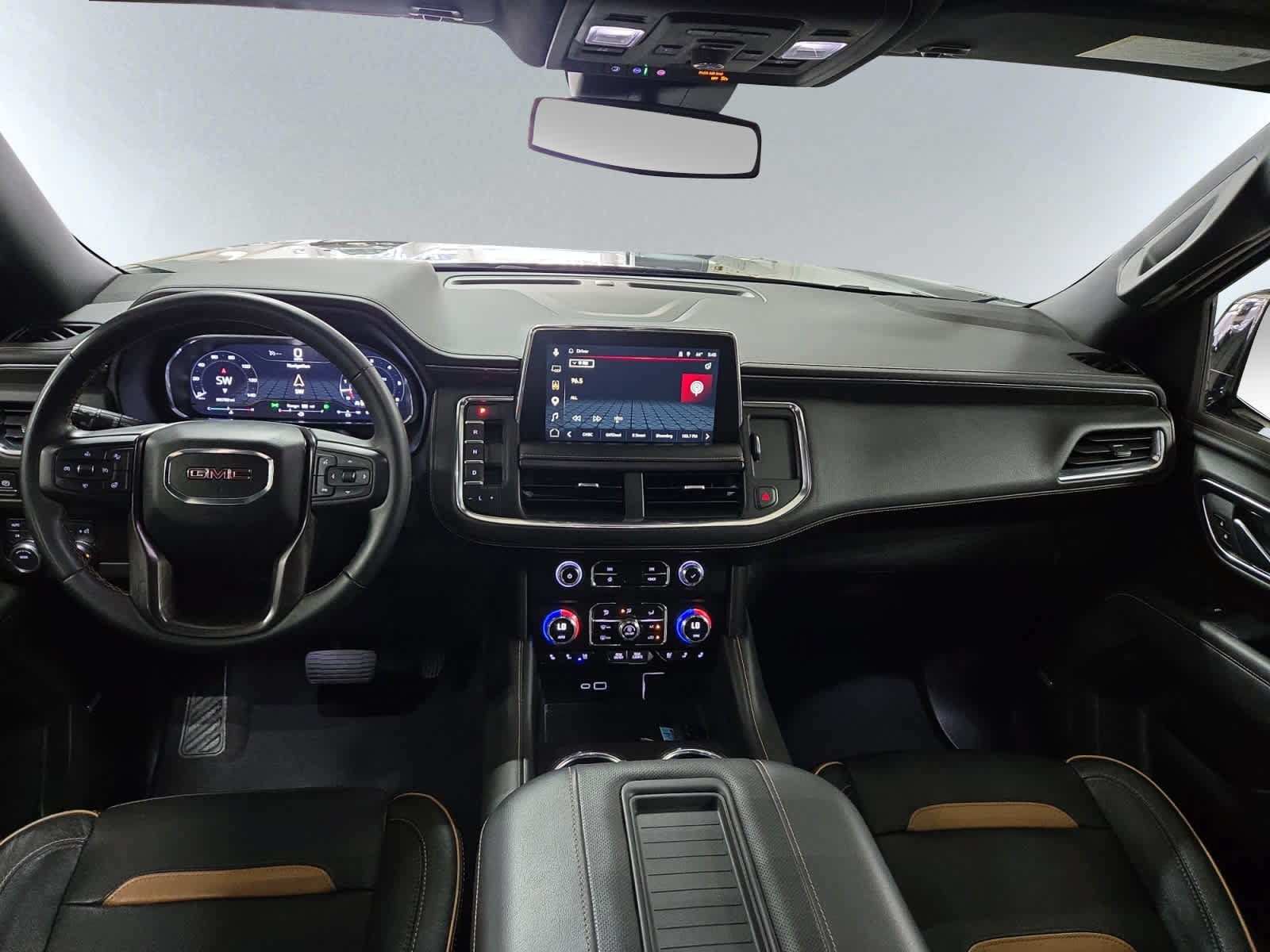 Used 2023 GMC Yukon AT4 w/ AT4 Premium Package AWD/4WD image 21