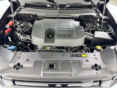 New 2026 Land Rover Defender 110 X-Dynamic SE AWD/4WD image 30