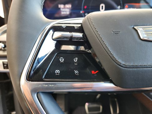 New 2026 Cadillac Vistiq Premium Luxury w/ LPO, Floor Liner Package image 30