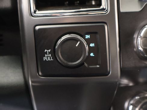 Used 2019 Ford F150 XLT w/ Equipment Group 302A Luxury AWD/4WD image 8
