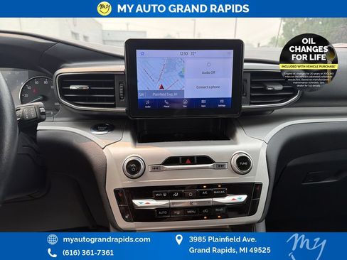 Used 2022 Ford Explorer XLT w/ Equipment Group 202A AWD/4WD image 20