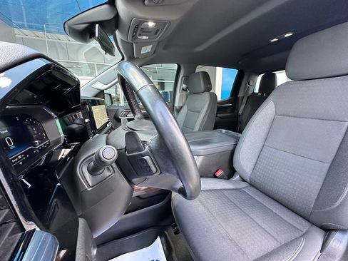 Used 2023 Chevrolet Silverado 1500 LT AWD/4WD image 26