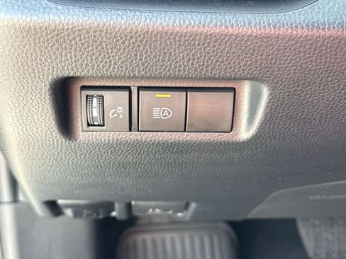 Used 2023 Toyota RAV4 LE AWD/4WD image 34