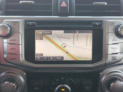 Used 2018 Toyota 4Runner SR5 Premium image 11