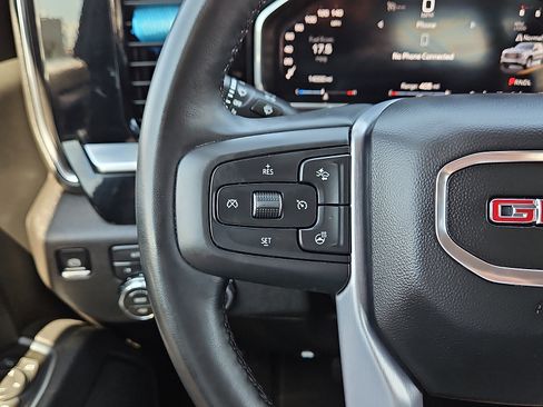 Used 2026 GMC Sierra 1500 SLT AWD/4WD image 17