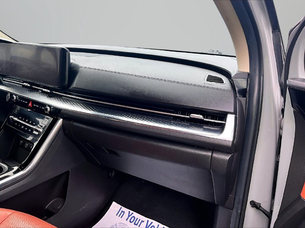 Used 2022 Kia Carnival SX Prestige FWD image 17