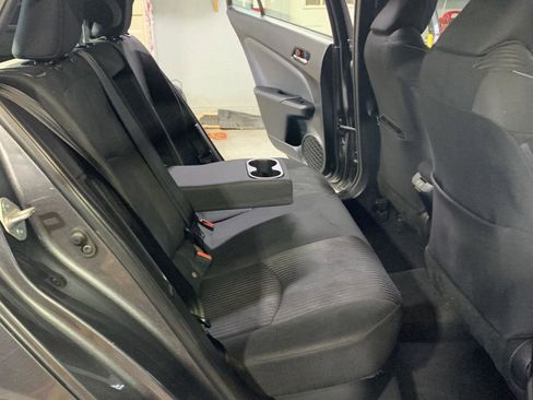 Used 2020 Toyota Prius Prime LE image 24