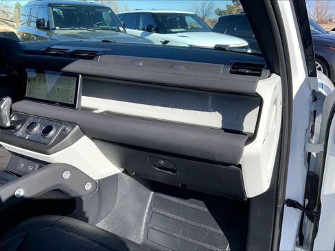 Used 2023 Land Rover Defender 110 S image 18