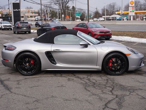 Used 2023 Porsche 718 Boxster S w/ Sport Chrono Package image 16