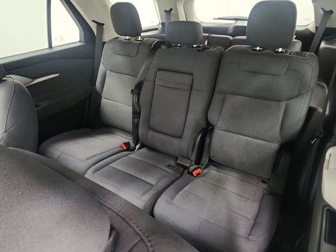 Used 2025 Ford Explorer Active image 25