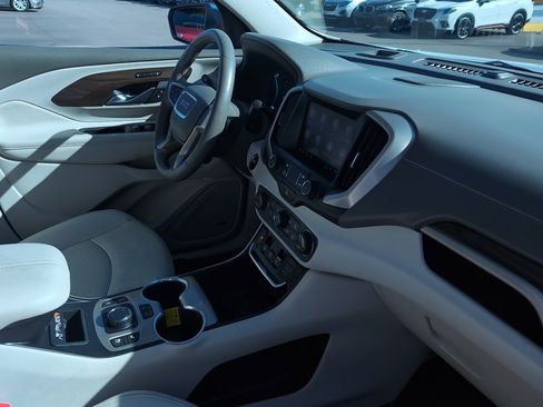 Used 2020 GMC Terrain Denali w/ Denali Premium Package image 9