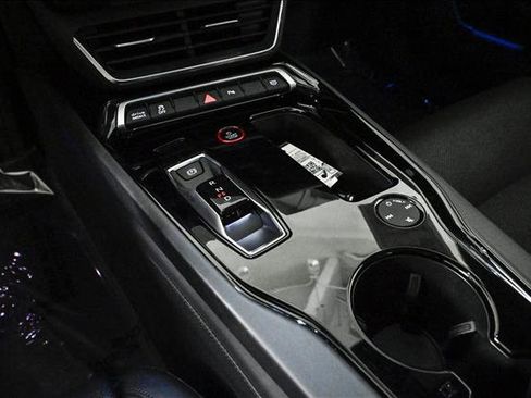 Used 2024 Audi e-tron GT Premium Plus image 12