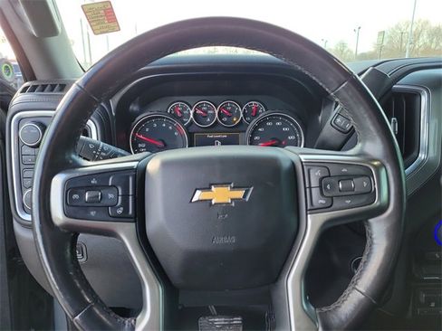 Used 2021 Chevrolet Silverado 1500 LT image 23