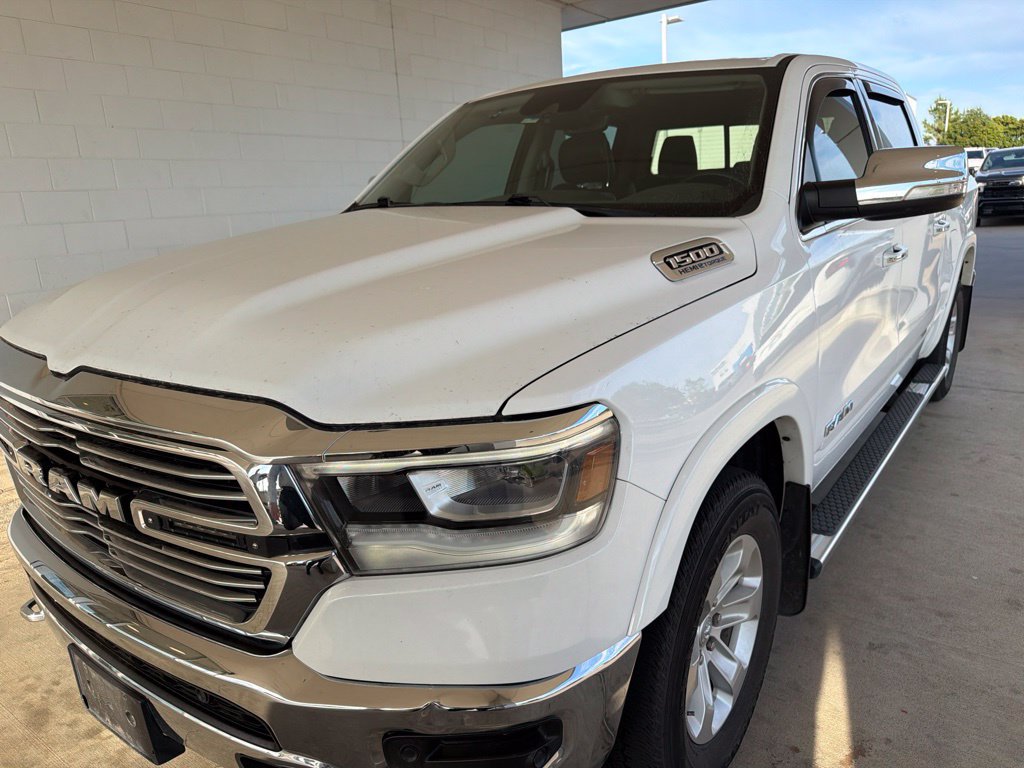 Used 2022 RAM 1500 Laramie AWD/4WD image 1