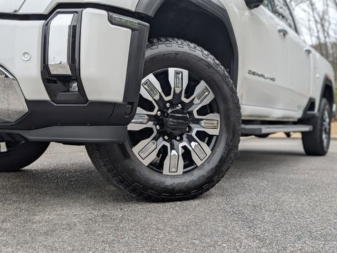 Used 2024 GMC Sierra 2500 Denali w/ Denali Reserve Package image 37