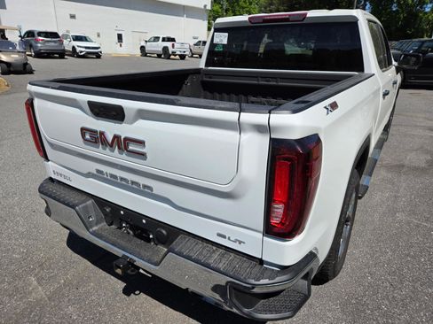 Used 2025 GMC Sierra 1500 SLT AWD/4WD image 7