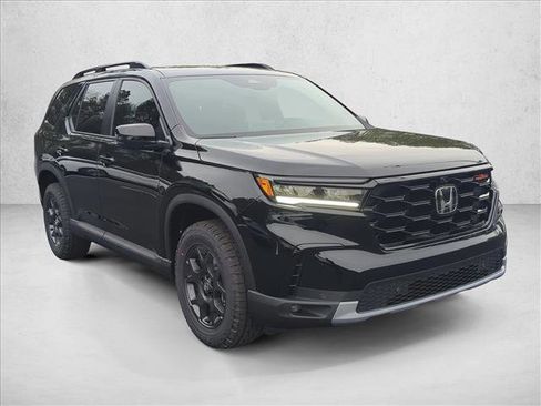 New 2025 Honda Pilot TrailSport image 10