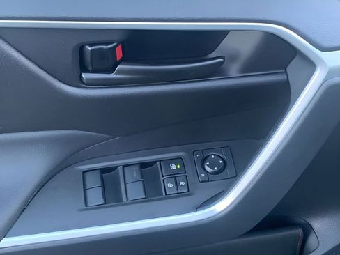 New 2025 Toyota RAV4 LE image 10