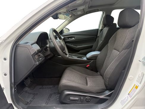 Used 2024 Honda Accord EX image 10