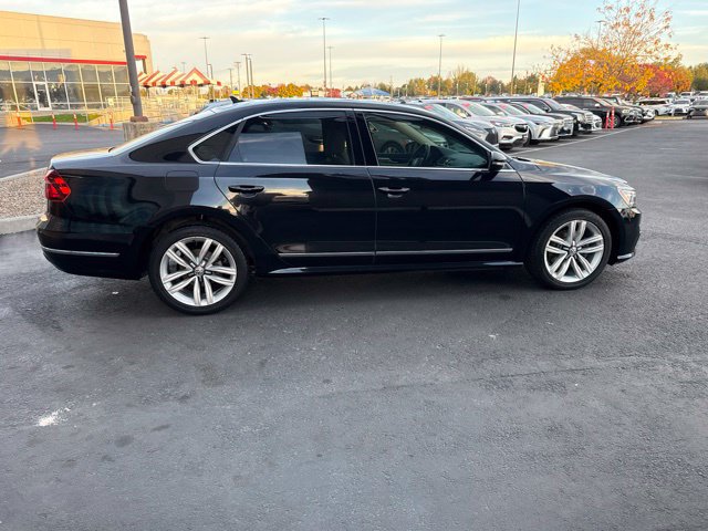 Used 2017 Volkswagen Passat 1.8T SE FWD image 7