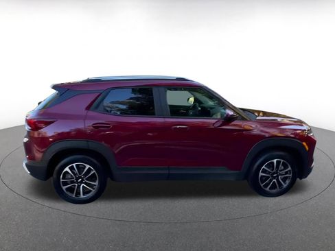 Used 2025 Chevrolet TrailBlazer LT image 16