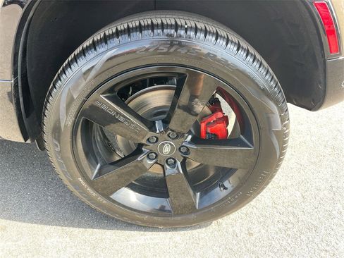 Used 2024 Land Rover Defender 110 X image 34