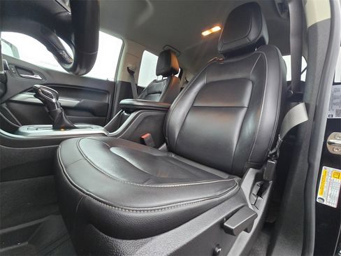 Used 2022 Chevrolet Colorado LT w/ Redline Special Edition image 17