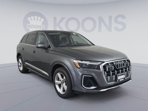 Used 2025 Audi Q7 2.0T Premium w/ Convenience Package AWD/4WD image 10