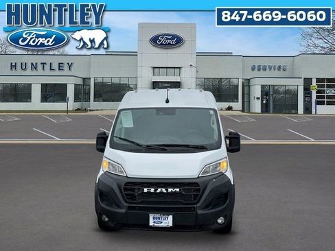 Used 2025 RAM ProMaster 2500 w/ Convenience Group FWD image 3