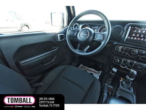 Used 2023 Jeep Wrangler Sport image 9