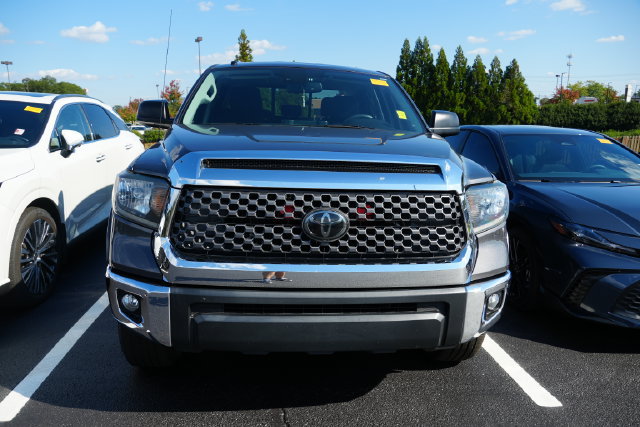 Used 2018 Toyota Tundra SR5 w/ SR5 Upgrade Package RWD image 4
