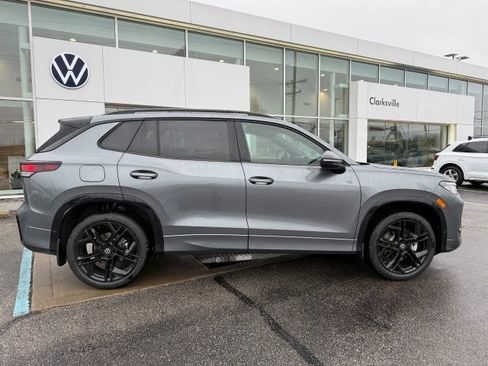 New 2026 Volkswagen Tiguan SE R-Line image 7