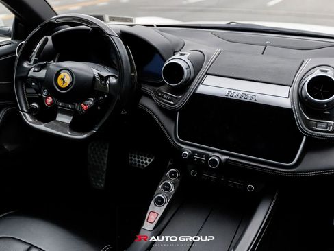 Used 2018 Ferrari GTC4Lusso T image 17