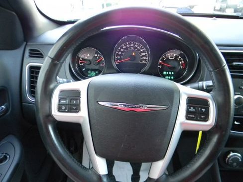 Used 2013 Chrysler 200 Touring w/ S Exterior Appearance Pkg FWD image 11