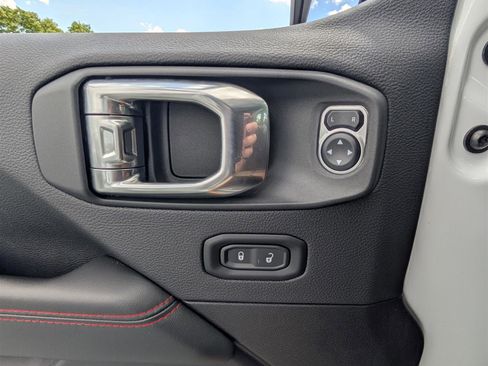 Used 2024 Jeep Gladiator Rubicon image 21