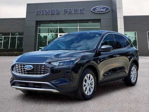 Used 2023 Ford Escape Active AWD/4WD image 3