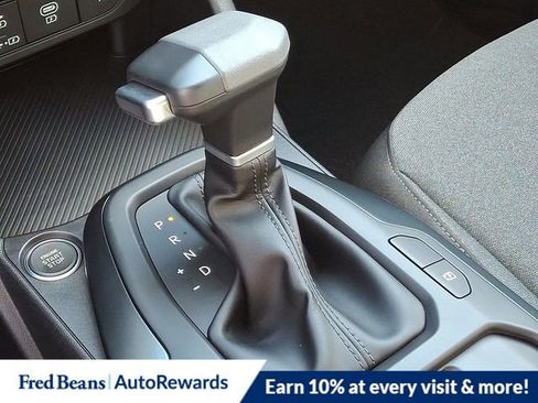 New 2025 Kia K4 LXS image 10